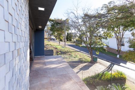 Casa de condomínio à venda com 570m², 4 quartos e sem vaga Casa de condomínio à venda com 570m², 4 quartos e sem vagaVaranda da Suíte 4