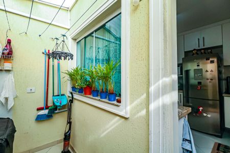 Casa à venda com 64m², 2 quartos e 2 vagas Casa à venda com 64m², 2 quartos e 2 vagasQuintal