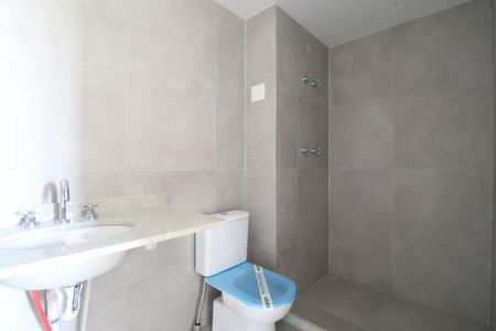 Apartamento à venda com 396m², 4 quartos e 4 vagasBanheiro da Suíte 3