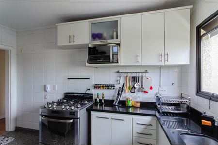 Apartamento à venda com 67m², 2 quartos e 2 vagasCozinha