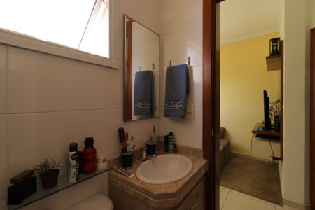 Apartamento à venda com 68m², 2 quartos e 2 vagasBanheiro