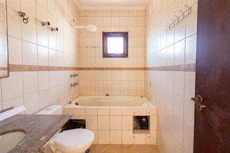 Casa à venda com 250m², 3 quartos e 5 vagas Casa à venda com 250m², 3 quartos e 5 vagasBanheiro da Suíte 3