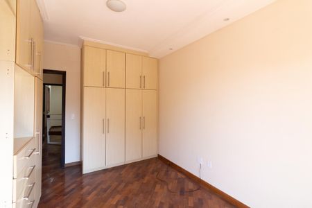 Casa à venda com 250m², 3 quartos e 5 vagas Casa à venda com 250m², 3 quartos e 5 vagasQuarto 3 - Suíte