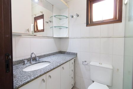 Casa à venda com 250m², 3 quartos e 5 vagas Casa à venda com 250m², 3 quartos e 5 vagasBanheiro da Suíte 1