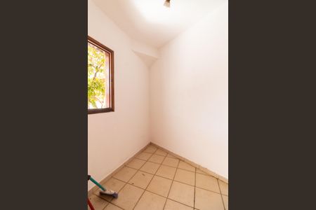 Casa à venda com 250m², 3 quartos e 5 vagas Casa à venda com 250m², 3 quartos e 5 vagasQuarto de Serviço
