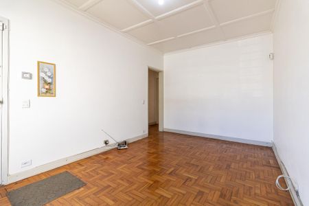 Casa à venda com 197m², 2 quartos e 2 vagas Casa à venda com 197m², 2 quartos e 2 vagasSala