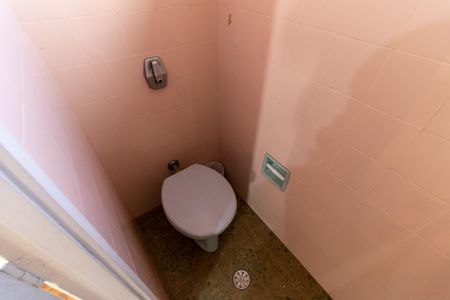 Casa à venda com 197m², 2 quartos e 2 vagas Casa à venda com 197m², 2 quartos e 2 vagasBanheiro Suíte