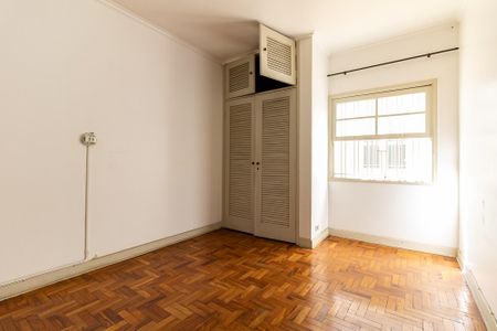 Casa à venda com 197m², 2 quartos e 2 vagas Casa à venda com 197m², 2 quartos e 2 vagasQuarto