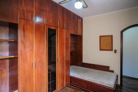 Casa à venda com 189m², 4 quartos e 2 vagasQuarto 1