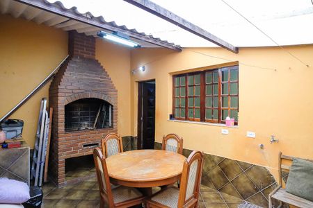 Casa à venda com 189m², 4 quartos e 2 vagasQuintal