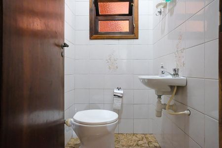 Casa à venda com 189m², 4 quartos e 2 vagasBanheiro de Serviço