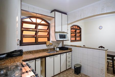 Casa à venda com 189m², 4 quartos e 2 vagasCozinha