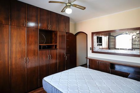 Casa à venda com 189m², 4 quartos e 2 vagasSuíte