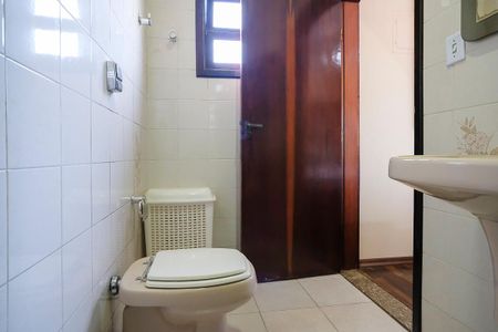 Casa à venda com 189m², 4 quartos e 2 vagasBanheiro da suíte