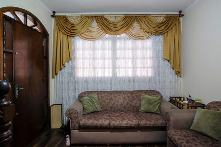 Casa à venda com 189m², 4 quartos e 2 vagasSala