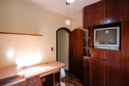 Casa à venda com 189m², 4 quartos e 2 vagasQuarto 2