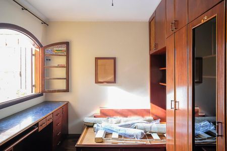 Casa à venda com 189m², 4 quartos e 2 vagasQuarto 1