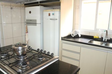 Casa à venda com 300m², 4 quartos e 4 vagasCozinha