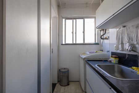 Apartamento à venda com 100m², 3 quartos e 2 vagas Apartamento à venda com 100m², 3 quartos e 2 vagasÁrea de Serviço