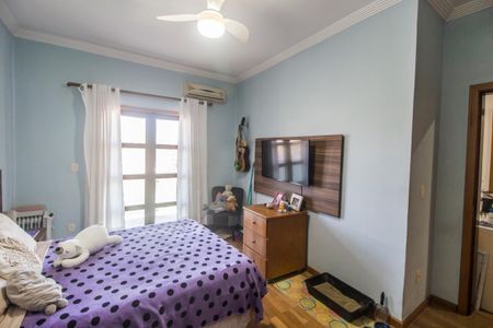 Casa de condomínio à venda com 420m², 5 quartos e 4 vagas Casa de condomínio à venda com 420m², 5 quartos e 4 vagasSuíte 3