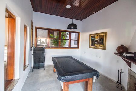 Casa de condomínio à venda com 420m², 5 quartos e 4 vagas Casa de condomínio à venda com 420m², 5 quartos e 4 vagasÁrea gourmet