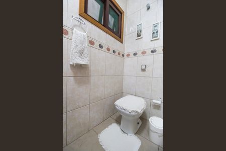 Casa de condomínio à venda com 420m², 5 quartos e 4 vagas Casa de condomínio à venda com 420m², 5 quartos e 4 vagasLavabo