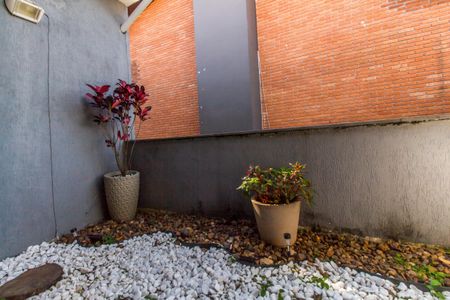 Casa de condomínio à venda com 420m², 5 quartos e 4 vagas Casa de condomínio à venda com 420m², 5 quartos e 4 vagasVaranda