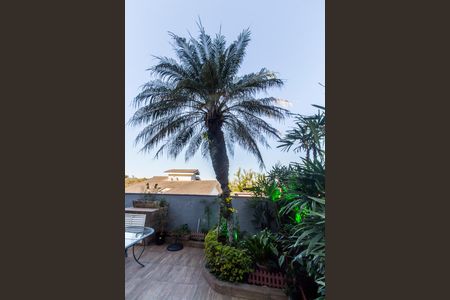 Casa de condomínio à venda com 420m², 5 quartos e 4 vagas Casa de condomínio à venda com 420m², 5 quartos e 4 vagasÁrea comum