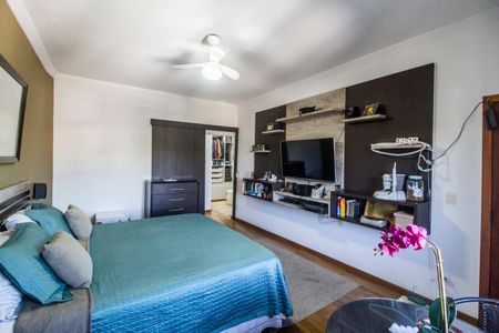 Casa de condomínio à venda com 420m², 5 quartos e 4 vagas Casa de condomínio à venda com 420m², 5 quartos e 4 vagasSuíte 1