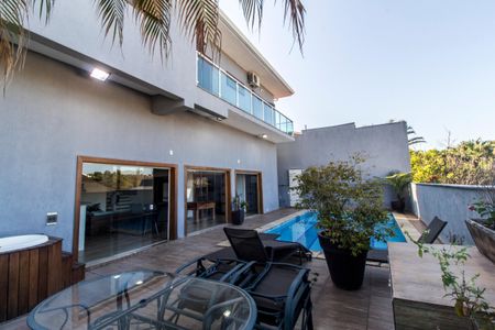 Casa de condomínio à venda com 420m², 5 quartos e 4 vagas Casa de condomínio à venda com 420m², 5 quartos e 4 vagasÁrea comum