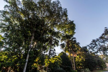 Casa de condomínio à venda com 420m², 5 quartos e 4 vagas Casa de condomínio à venda com 420m², 5 quartos e 4 vagasÁrea comum