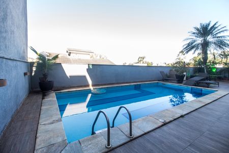 Casa de condomínio à venda com 420m², 5 quartos e 4 vagas Casa de condomínio à venda com 420m², 5 quartos e 4 vagasÁrea comum