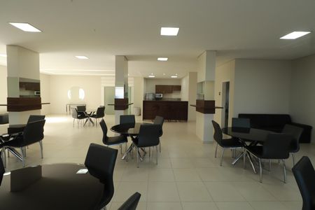 Apartamento à venda com 98m², 4 quartos e 2 vagasÁrea comum - Salão de festas