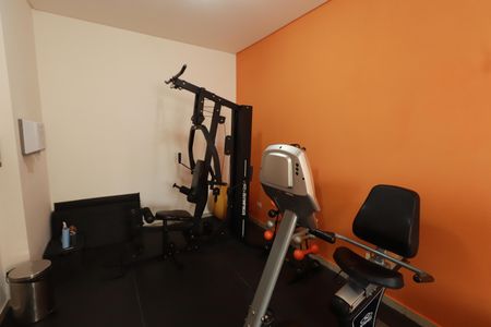 Apartamento à venda com 98m², 4 quartos e 2 vagasÁrea comum - Academia