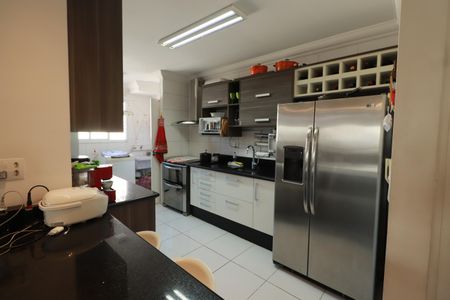 Apartamento à venda com 98m², 4 quartos e 2 vagasCozinha