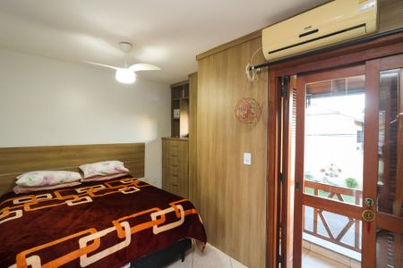 Casa de condomínio à venda com 110m², 2 quartos e 2 vagasSuíte 2