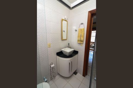 Casa de condomínio à venda com 110m², 2 quartos e 2 vagasBanheiro da Suíte 2