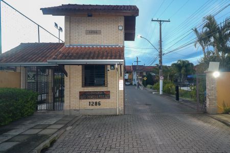 Casa de condomínio à venda com 110m², 2 quartos e 2 vagasFachada e portaria