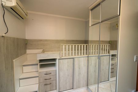 Casa de condomínio à venda com 110m², 2 quartos e 2 vagasSuíte 1