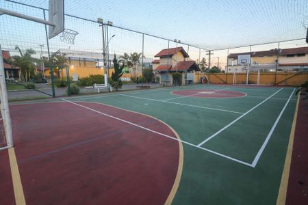 Casa de condomínio à venda com 110m², 2 quartos e 2 vagasQuadra Esportiva