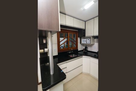 Casa de condomínio à venda com 110m², 2 quartos e 2 vagasCozinha