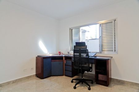 Casa à venda com 290m², 4 quartos e 3 vagas Casa à venda com 290m², 4 quartos e 3 vagasQuarto 1