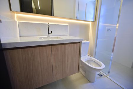 Apartamento para alugar com 75m², 2 quartos e 1 vaga Apartamento para alugar com 75m², 2 quartos e 1 vagaBanheiro 2