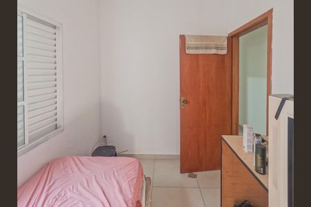Casa de condomínio para alugar com 64m², 2 quartos e 1 vaga Casa de condomínio para alugar com 64m², 2 quartos e 1 vagaQuarto