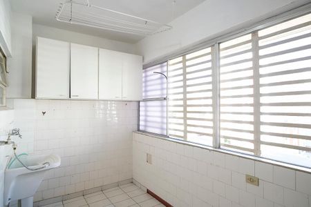 Apartamento à venda com 121m², 2 quartos e 1 vagaÁrea de serviço