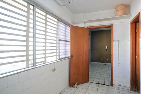 Apartamento à venda com 121m², 2 quartos e 1 vagaÁrea de serviço