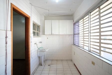 Apartamento à venda com 121m², 2 quartos e 1 vagaÁrea de serviço