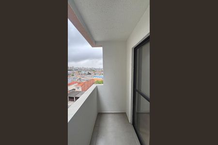 Varanda Sala  de apartamento para alugar com 2 quartos, 45m² em Vila Palmares, Santo André