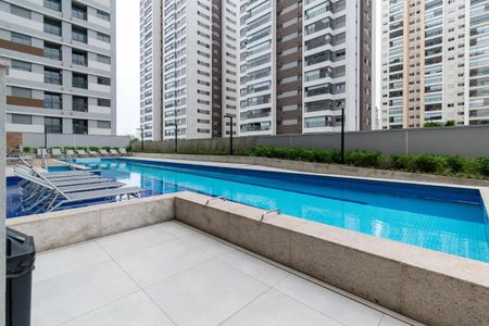 Apartamento à venda com 115m², 3 quartos e 2 vagas Apartamento à venda com 115m², 3 quartos e 2 vagasÁrea comum - Piscina