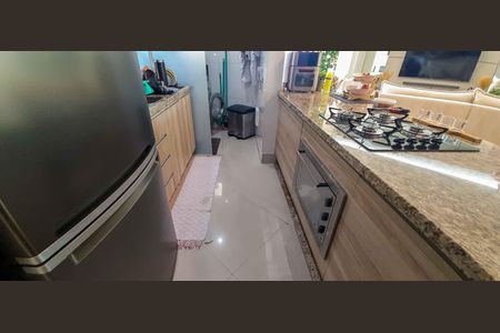 Apartamento à venda com 74m², 2 quartos e 2 vagas Apartamento à venda com 74m², 2 quartos e 2 vagasCozinha